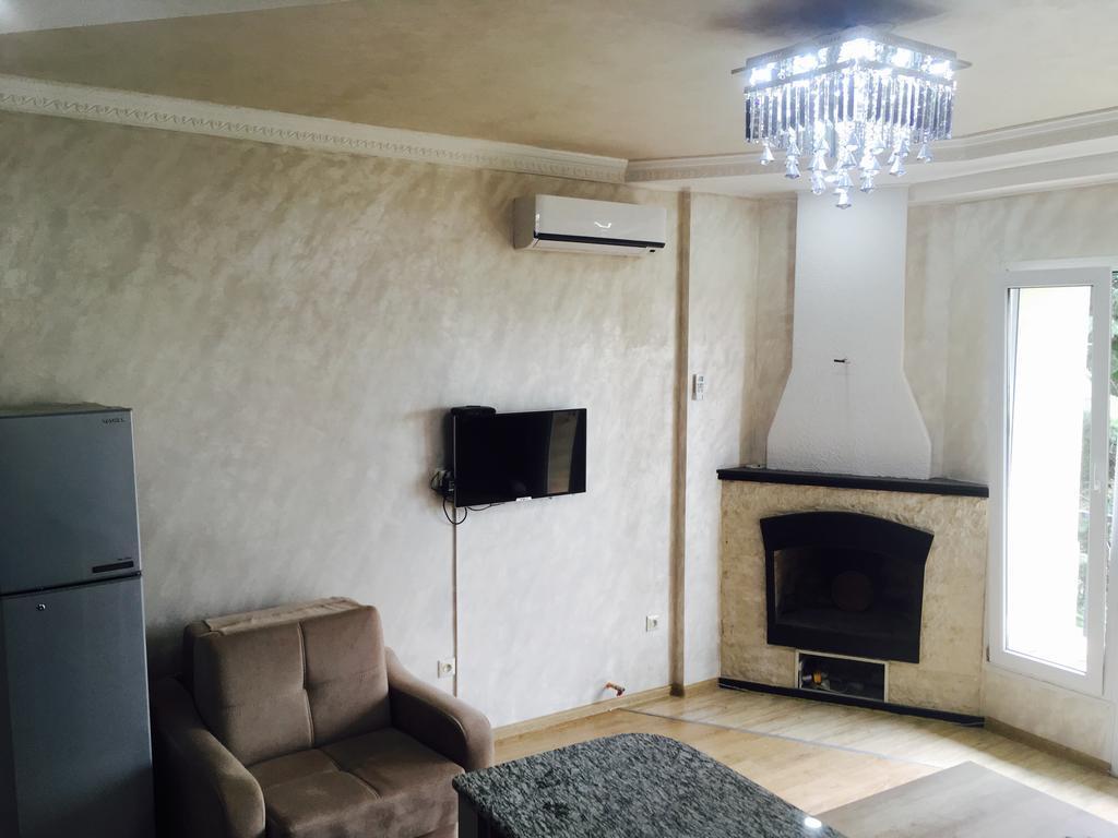 Baratashvili 29 Apartment Батуми Екстериор снимка