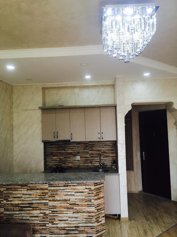 Baratashvili 29 Apartment Батуми Екстериор снимка