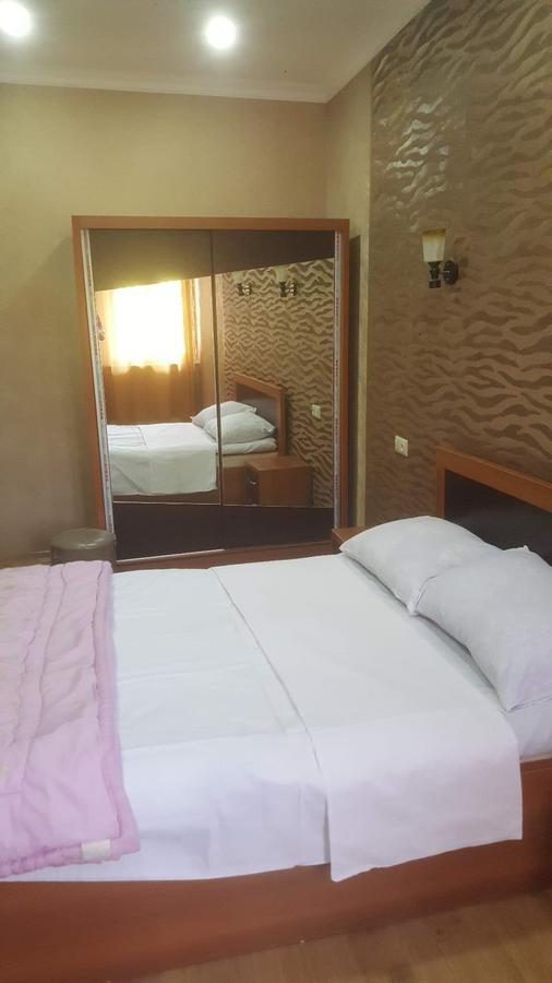 Baratashvili 29 Apartment Батуми Екстериор снимка